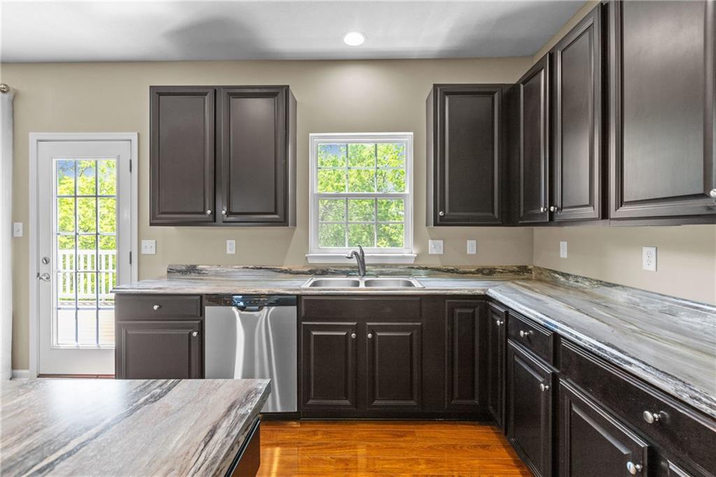 118 Maple Ridge Drive Canonsburg, PA 15317 - Photo 9 of 26 Gallery Image 9