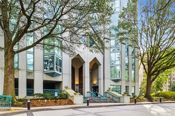 $2,100 | 2870 Pharr Ct S Northwest, Unit 2001, Atlanta, GA 30305