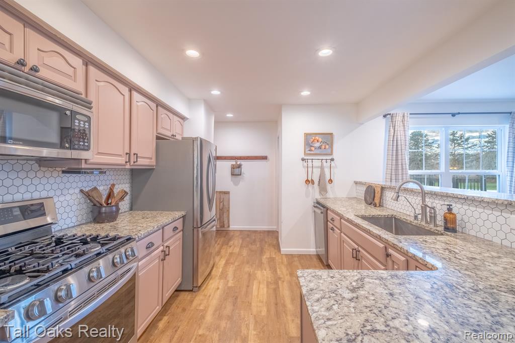 4405 Catlin Road Columbiaville, MI 48421 - Photo 8 of 34