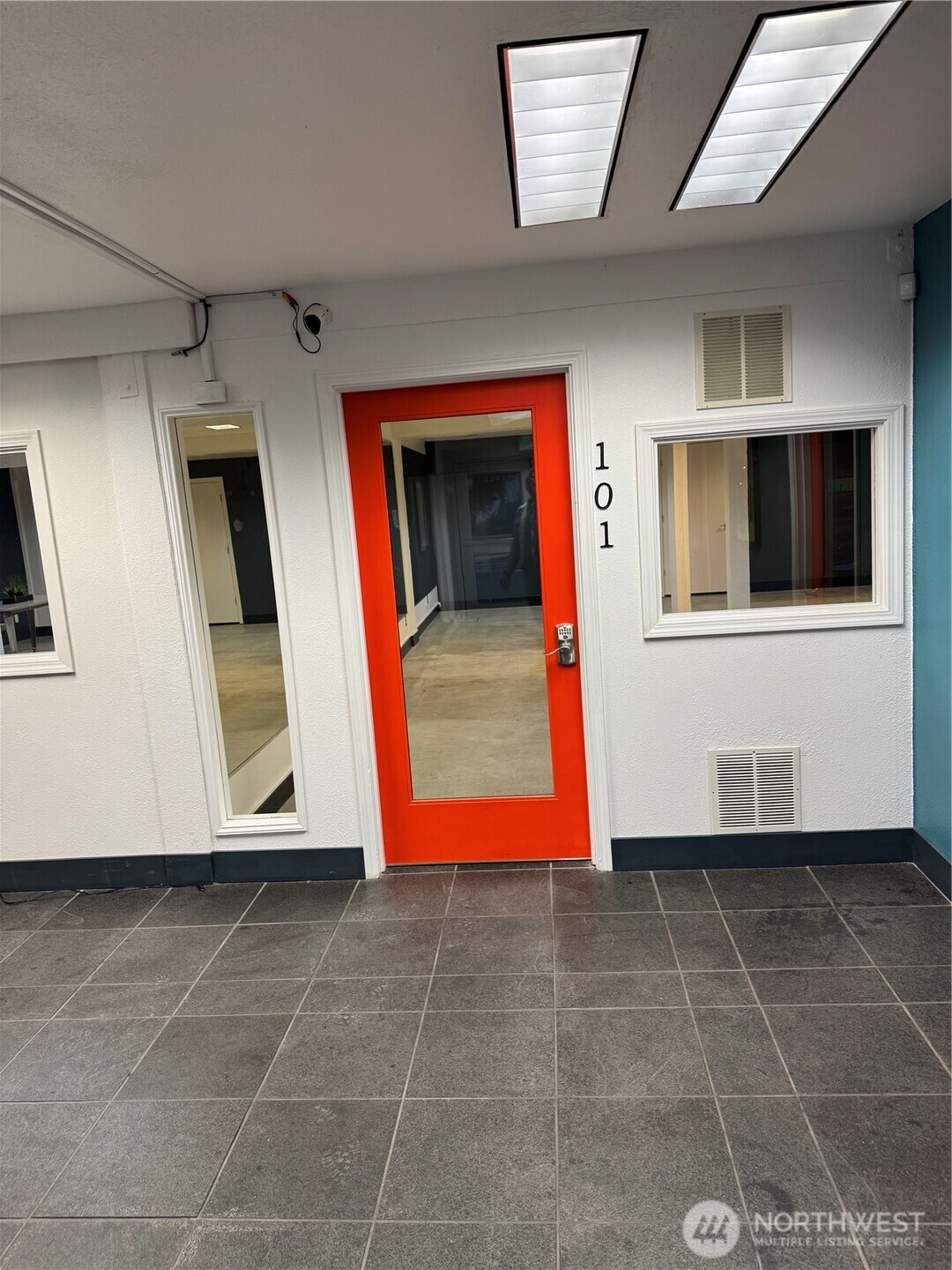 23931 Highway 99, Unit 101 Edmonds, WA 98026 - Photo 2 of 10 a view of an entryway door