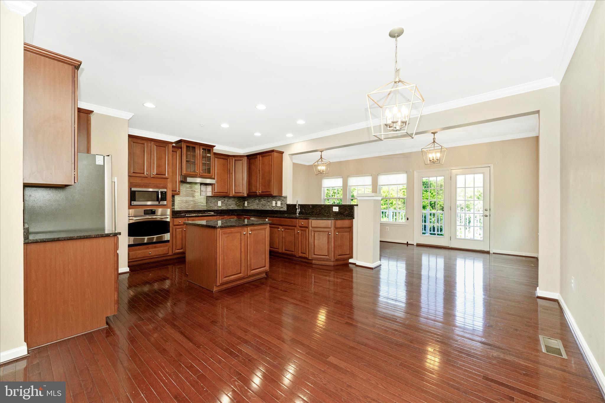 3827 Cullingworth Road Burtonsville, MD 20866 - Photo 12 of 72 Dining Area