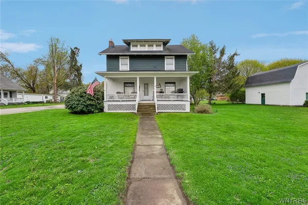 $215,000 | 35 School Street, Delevan, NY 14042