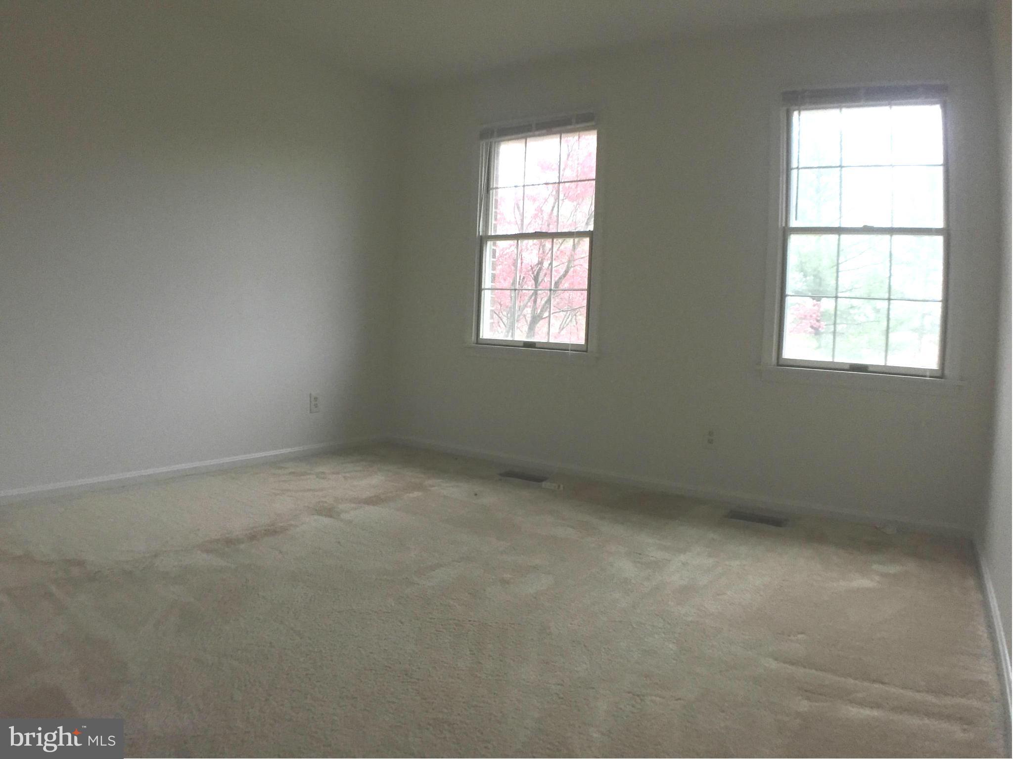 12205 Pleasant Prospect Bowie, MD 20721 - Photo 18 of 30 an empty room with a window