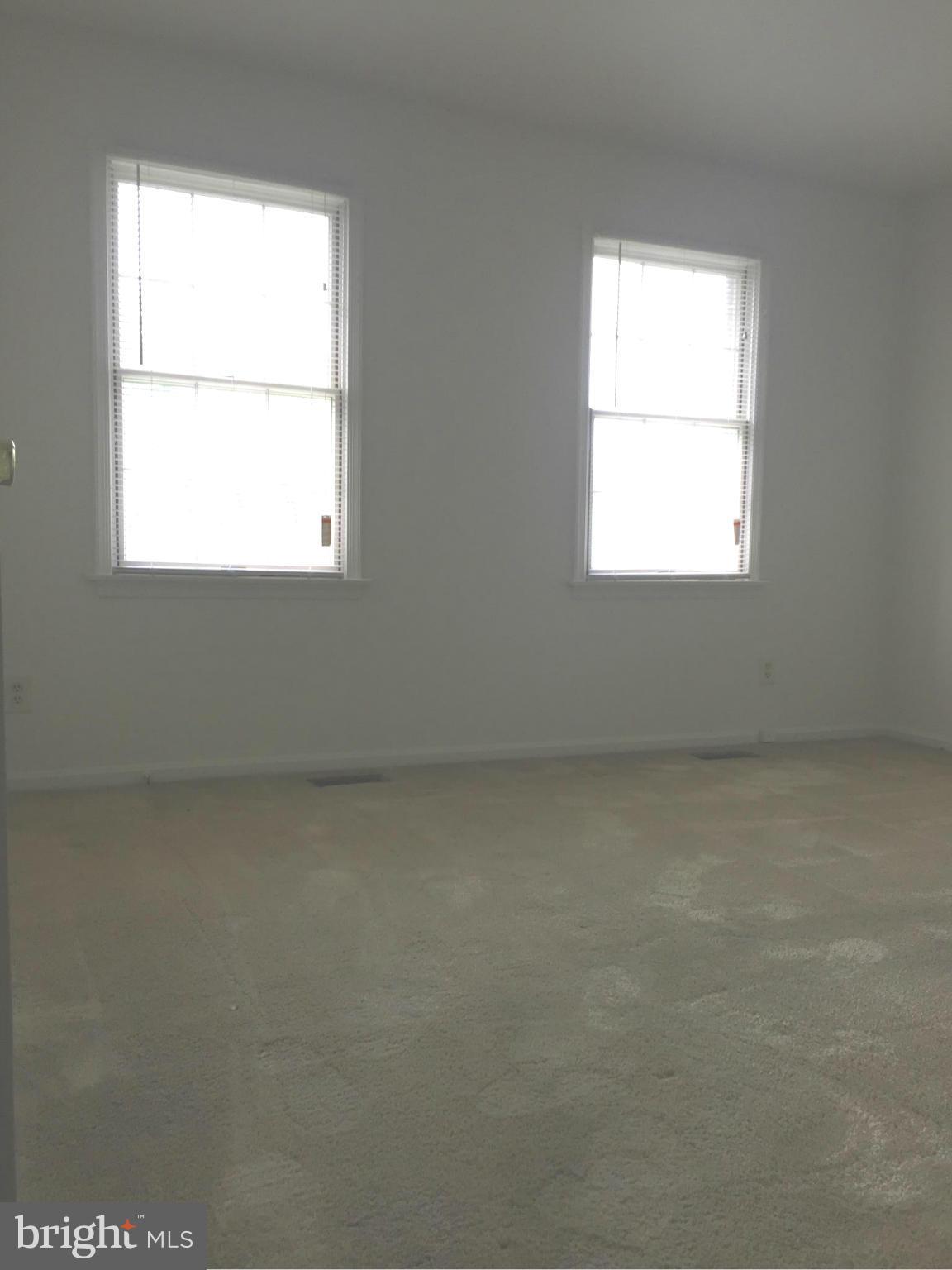 12205 Pleasant Prospect Bowie, MD 20721 - Photo 20 of 30 an empty room with a window