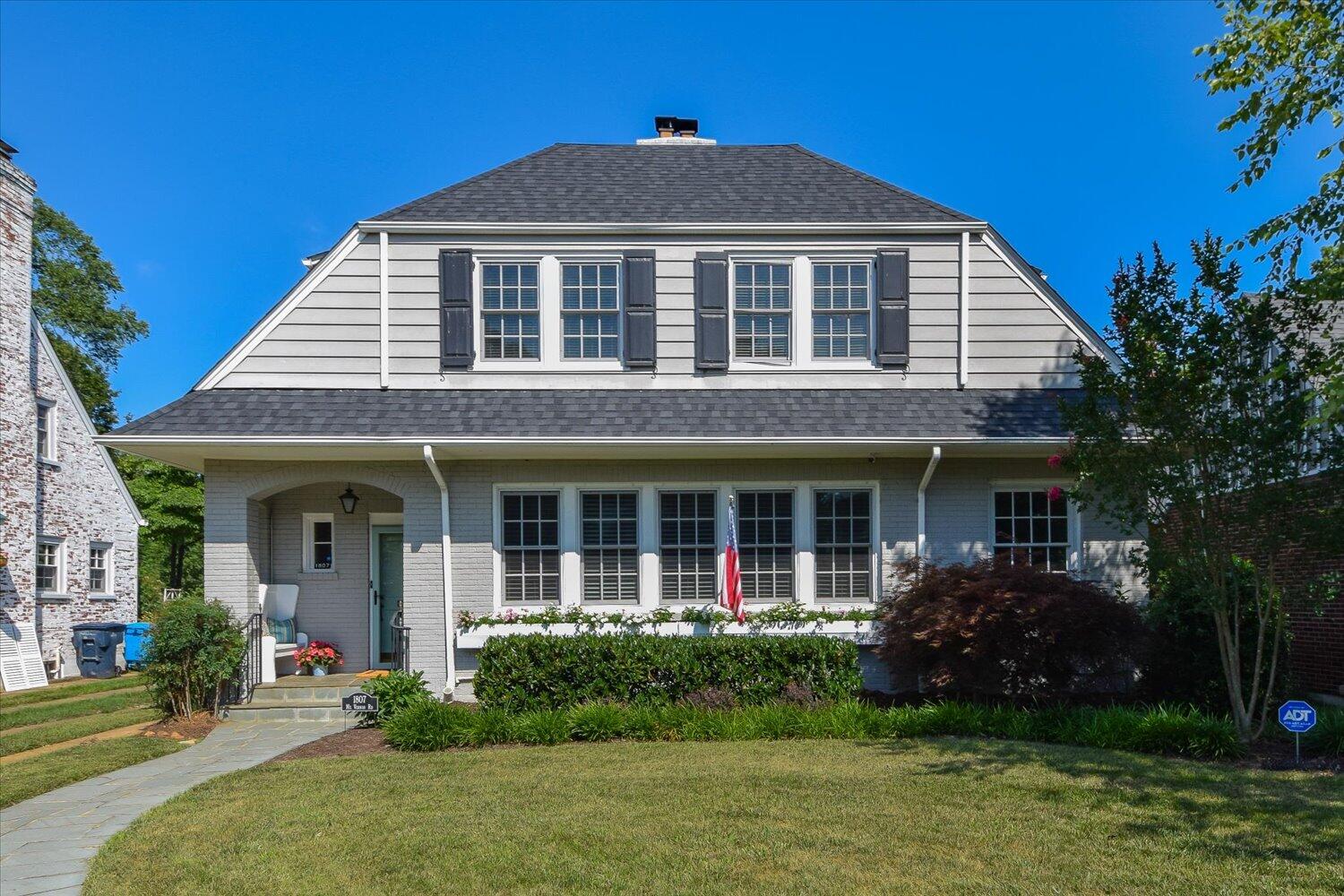 1807 Mt Vernon Road Southwest Roanoke, VA 24015 - Photo 1 of 30 01-1-1