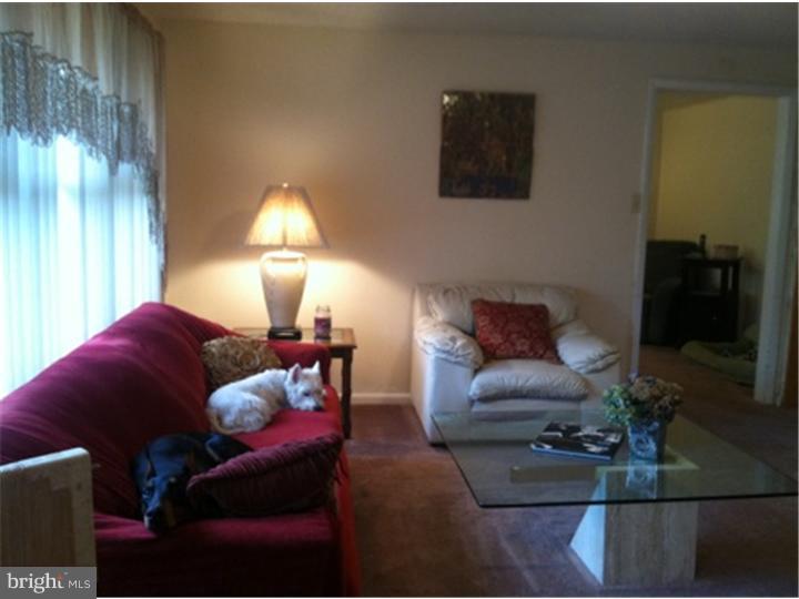 15 Signal Hill Road Pine Hill, NJ 08021 - Photo 5 of 12 Living Room