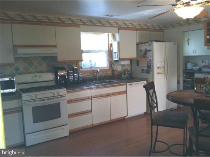 15 Signal Hill Road Pine Hill, NJ 08021 - Photo 8 of 12 Kitchen