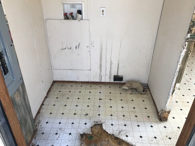10100 Brownsford Road Fountain Run, KY 42133 - Photo 13 of 18 Gallery Image 13