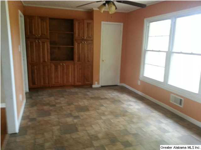 806 Pinecrest Road Sylacauga, AL 35150 - Photo 4 of 13