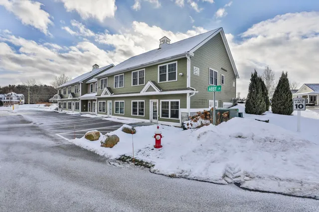 $334,900 | 3 Abby Lane, Unit 1, Milford, NH 03055