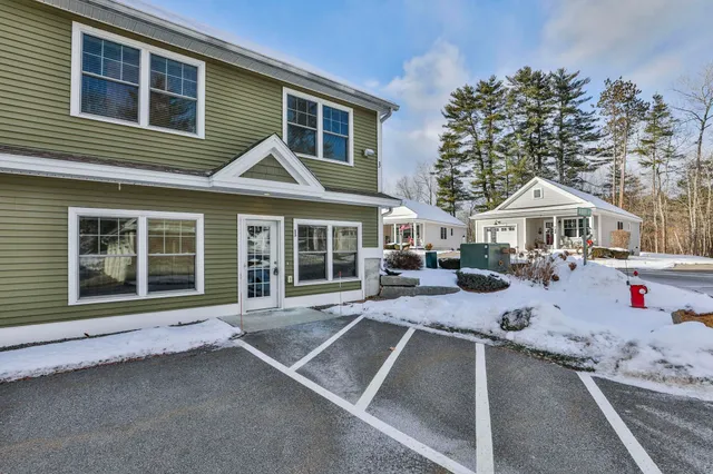 $329,000 | 3 Abby Lane, Unit 1, Milford, NH 03055