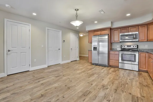 $329,000 | 3 Abby Lane, Unit 1, Milford, NH 03055