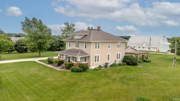 $749,900 | 4890 West 200 South, Lagrange, IN 46761