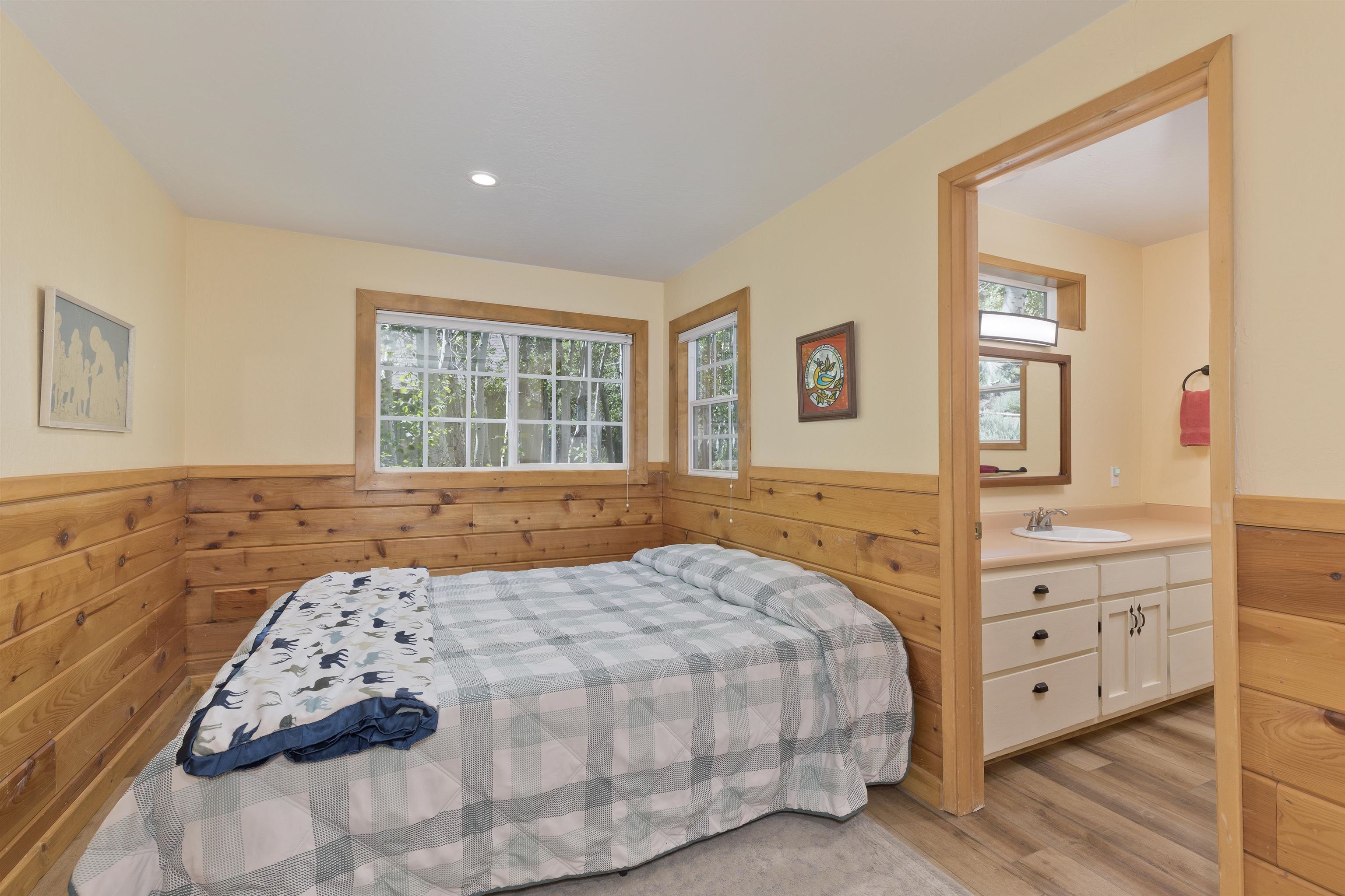 379 Forest Road June Lake, CA 93529 - Photo 21 of 34 Gallery Image 21