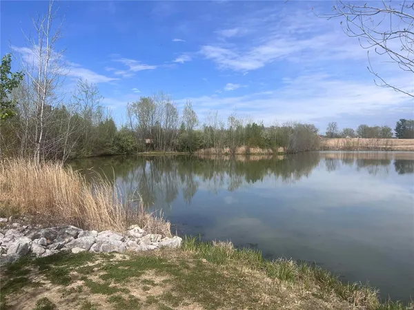 $1,200,000 | 800 South Prairie Street, Bethalto, IL 62010
