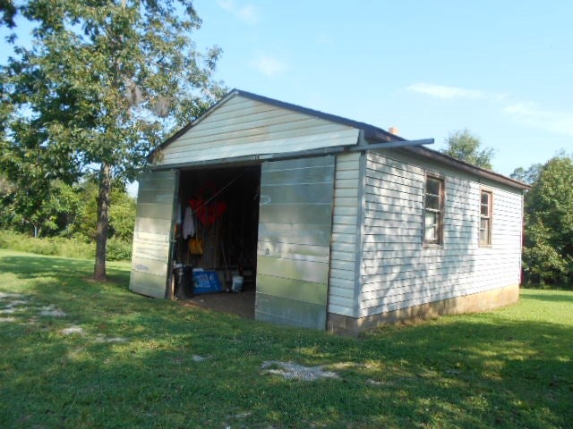 736 Lindsay Road Pamplin, VA 23958 - Photo 15 of 16 Gallery Image 15