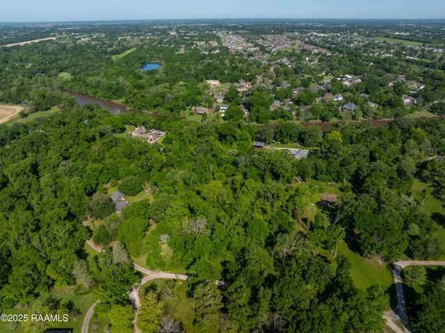 $555,000 | 500 Blk Garenne Road, Unit A, Lafayette, LA 70508