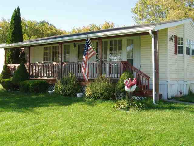 6745 Townsend Road Applegate, MI 48401 - Photo 5 of 28 31066937-4.JPG