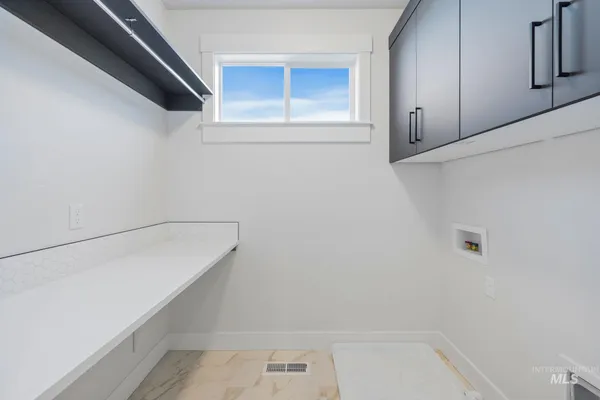 $514,900 | 18 Ogden Street, Cascade, ID 83611