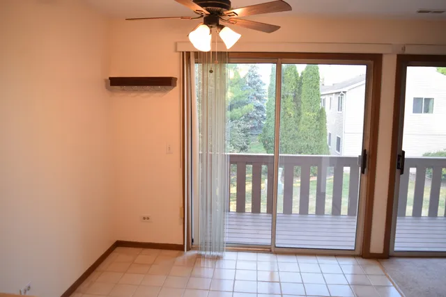 a view of entryway with window