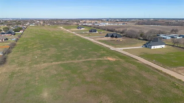 a view of an outdoor space and city view