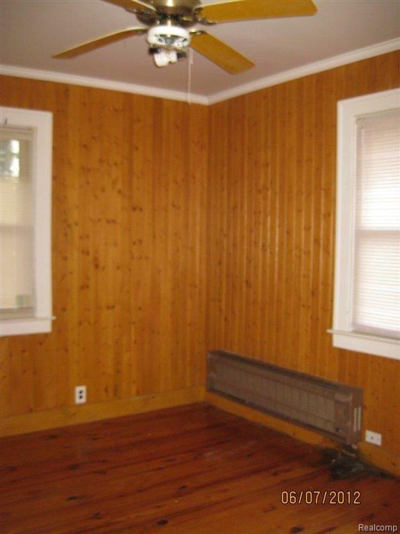 829 Barrington Road Grosse Pointe, MI 48230 - Photo 16 of 25 BEDROOM4.JPG