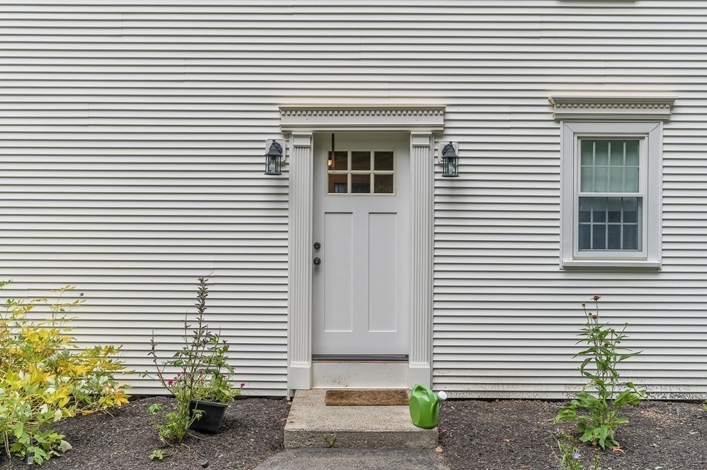 394 Rochdale Street Auburn, MA 01501 - Photo 4 of 23 Gallery Image 4