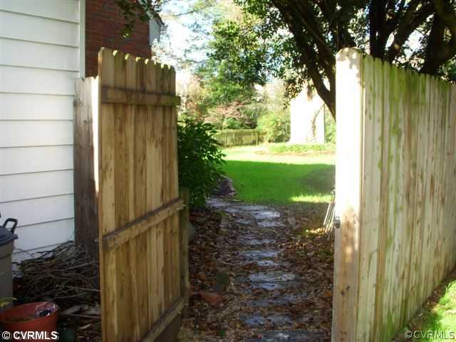 2124 Lennox Road Henrico, VA 23228 - Photo 9 of 12 Exterior Back - Entrance to rear yard.
