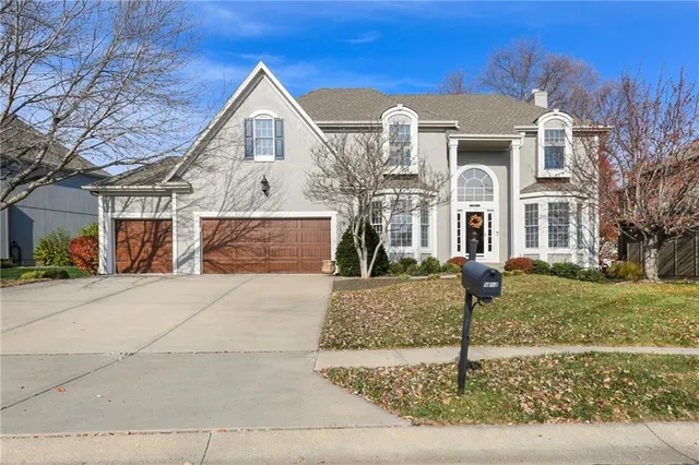 $650,000 | 5102 West 161st Terrace, Overland Park, KS 66085