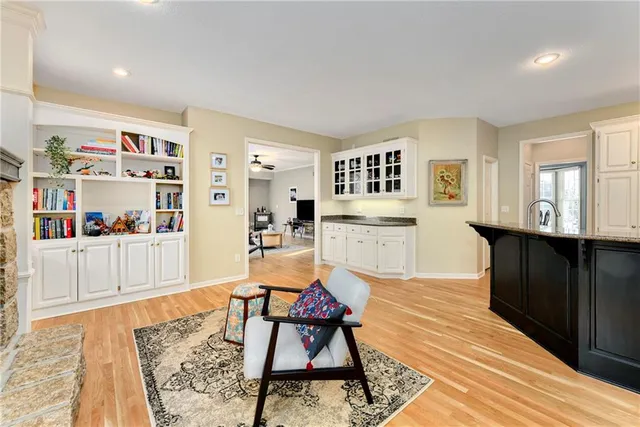 $650,000 | 5102 West 161st Terrace, Overland Park, KS 66085