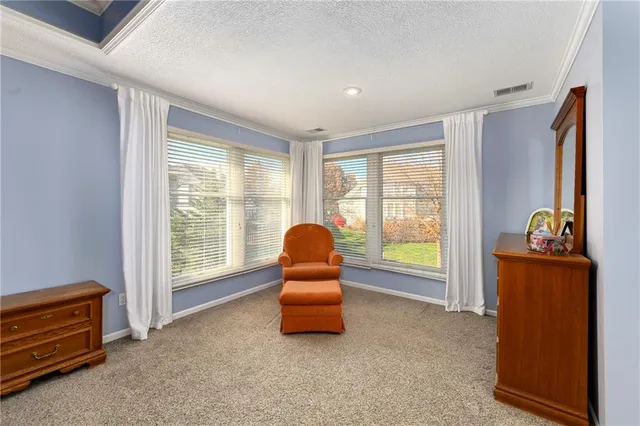 $650,000 | 5102 West 161st Terrace, Overland Park, KS 66085