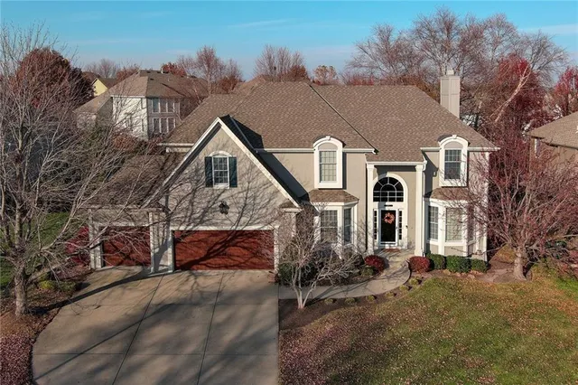 $650,000 | 5102 West 161st Terrace, Overland Park, KS 66085