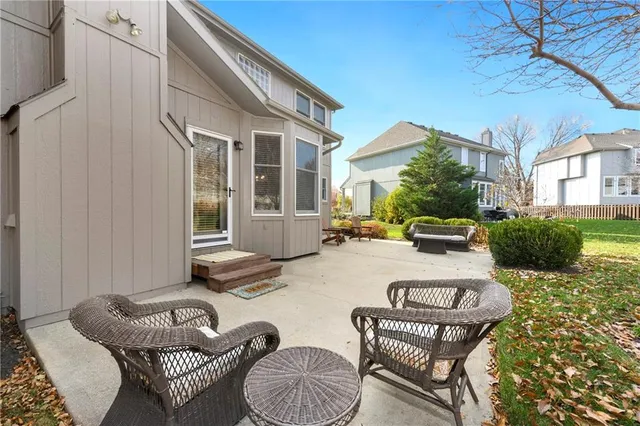 $650,000 | 5102 West 161st Terrace, Overland Park, KS 66085