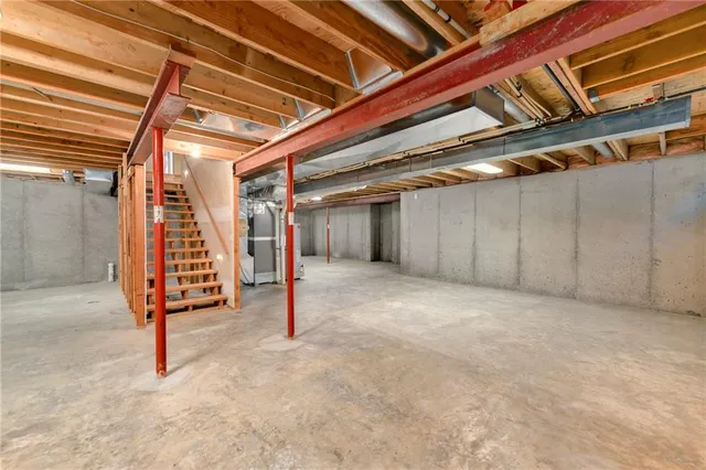 $650,000 | 5102 West 161st Terrace, Overland Park, KS 66085