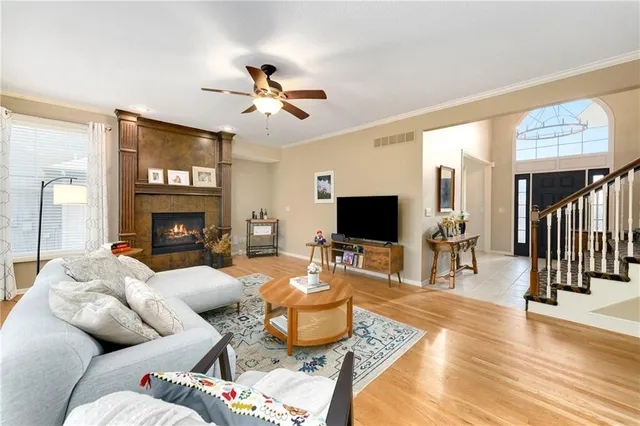 $650,000 | 5102 West 161st Terrace, Overland Park, KS 66085