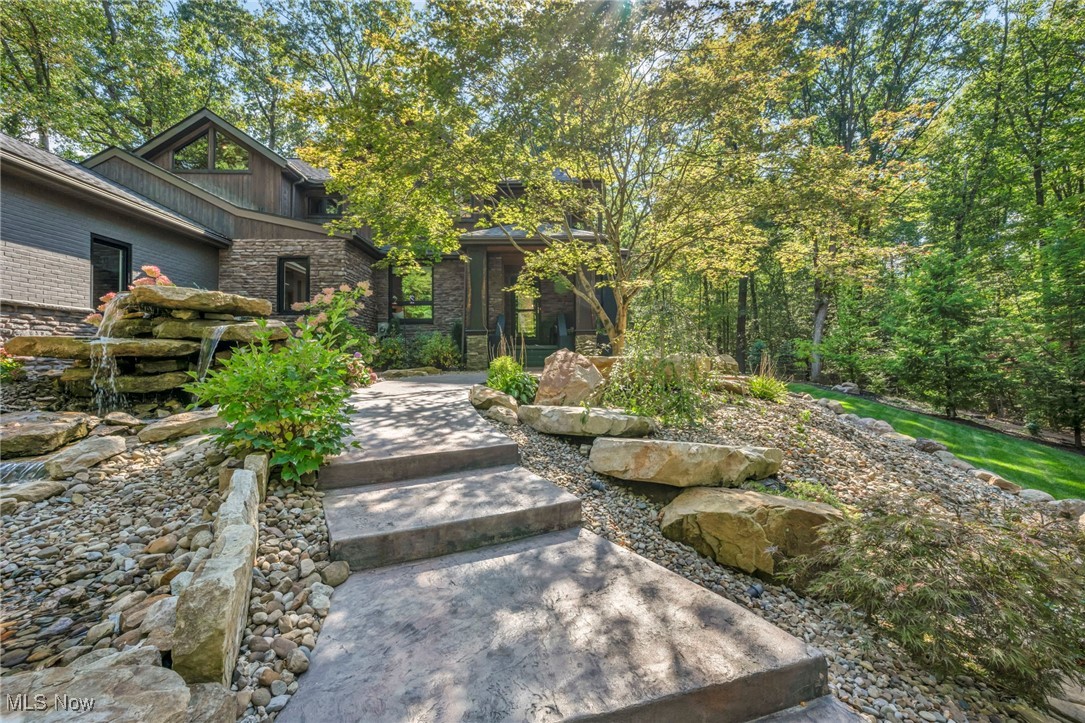 2358 Banning Road Akron, OH 44333 - Photo 3 of 50 Gallery Image 3