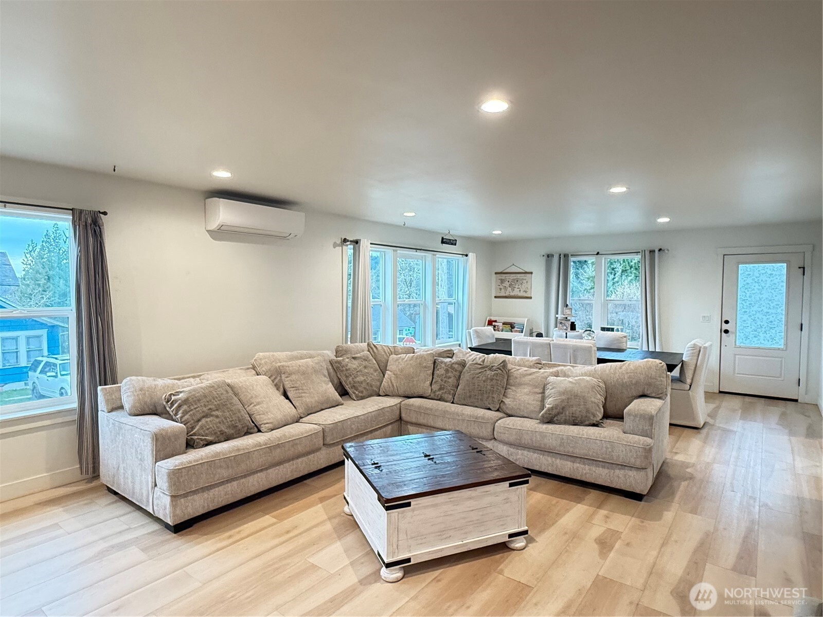 403 A Street South Bend, WA 98586 - Photo 4 of 20 a living room with furniture and a couch
