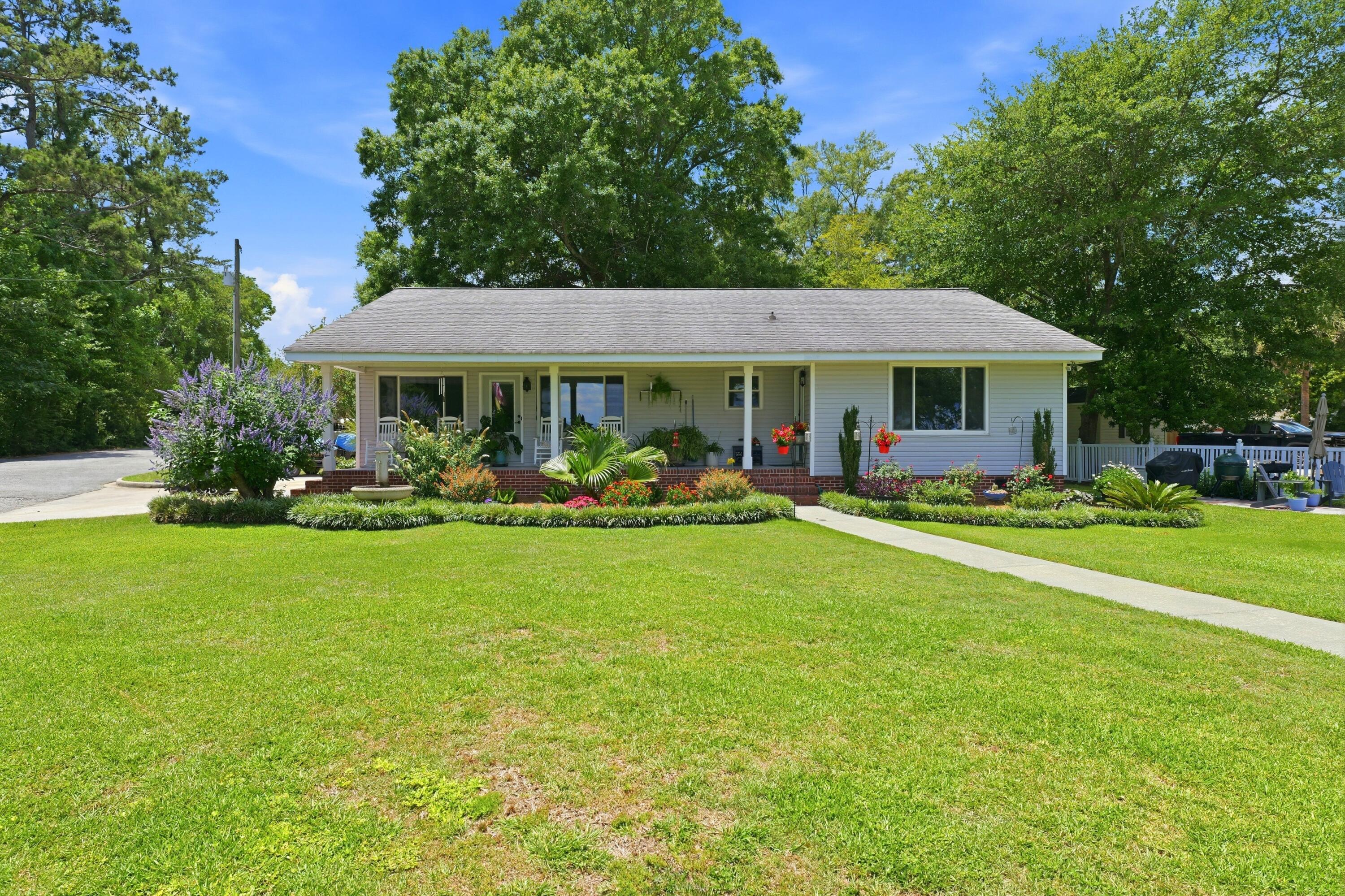 1805 Ringneck Road Moncks Corner, SC 29461 - Photo 1 of 37 003_P1045591_autoremove_39733988_c8c76e6