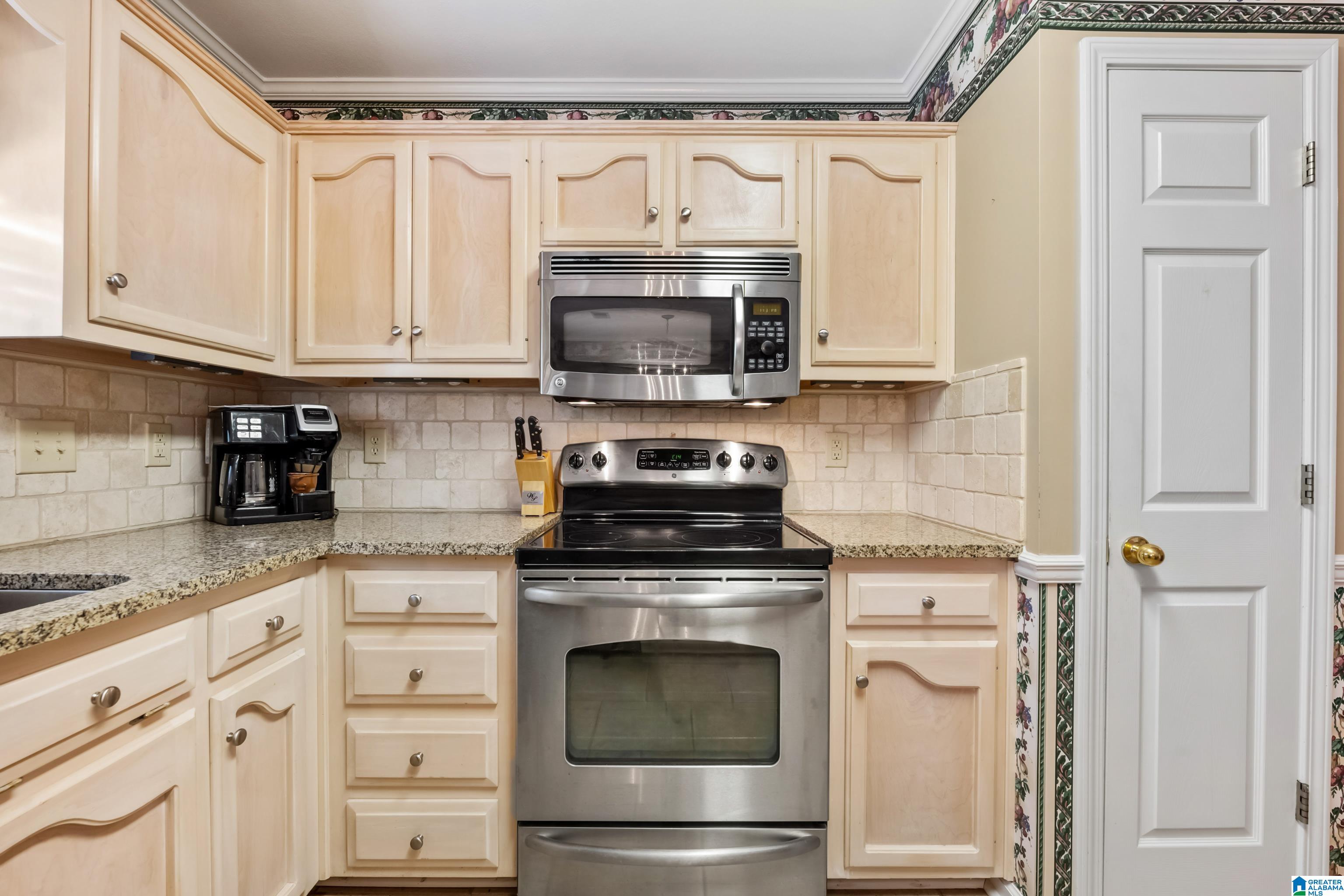 124 Belvedere Place Alabaster, AL 35007 - Photo 9 of 27