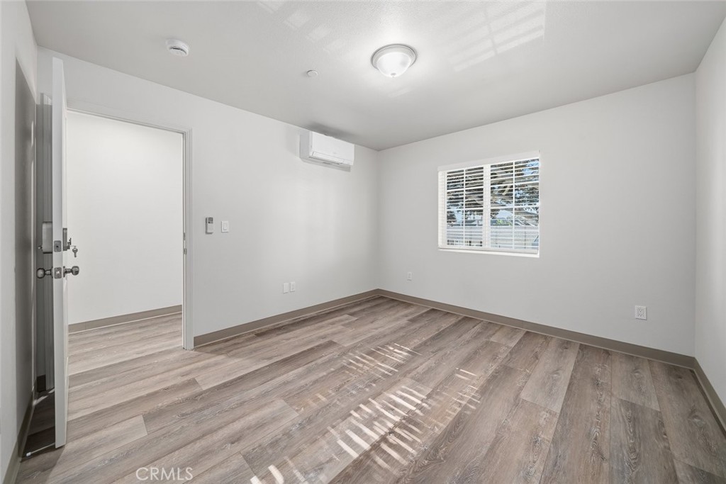 529 South Pine Street Santa Maria, CA 93458 - Photo 36 of 53 an empty room with windows