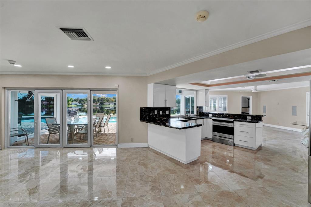 7130 Southwest 9th Street Plantation, FL 33317 - Photo 13 of 79