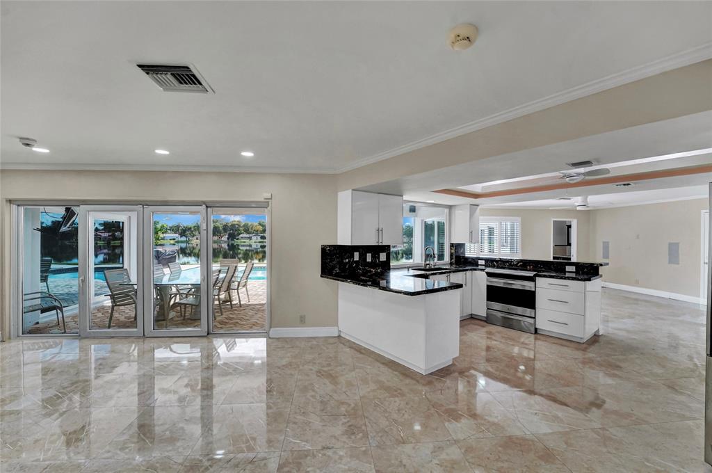 7130 Southwest 9th Street Plantation, FL 33317 - Photo 15 of 79