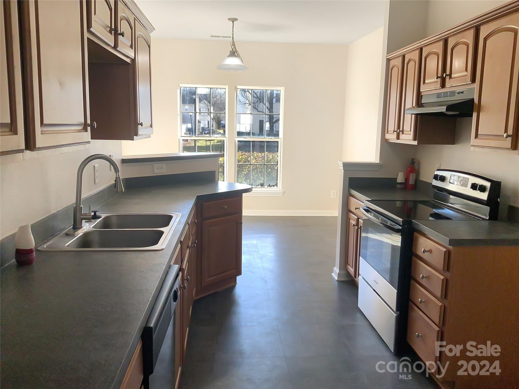 4877 Prosperity Ridge Road Charlotte, NC 28269 - Photo 8 of 21 Gallery Image 8