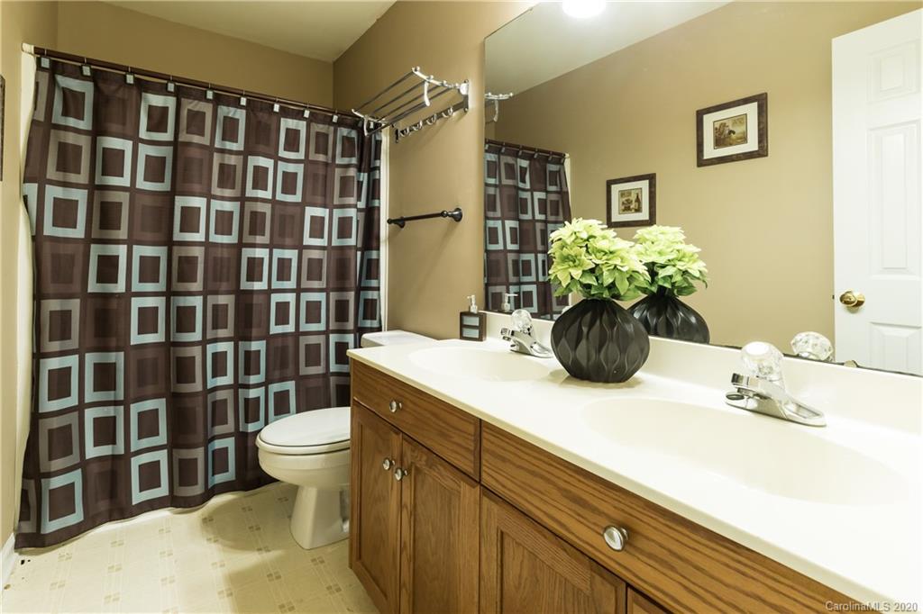 10622 Hellebore Road Charlotte, NC 28213 - Photo 18 of 37 Gallery Image 18