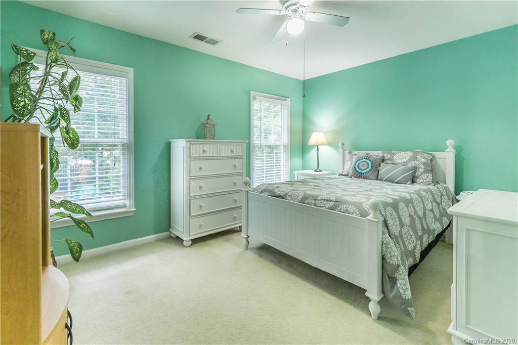 10622 Hellebore Road Charlotte, NC 28213 - Photo 19 of 37 Gallery Image 19