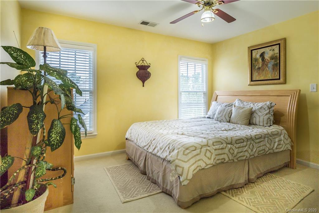 10622 Hellebore Road Charlotte, NC 28213 - Photo 20 of 37 Gallery Image 20