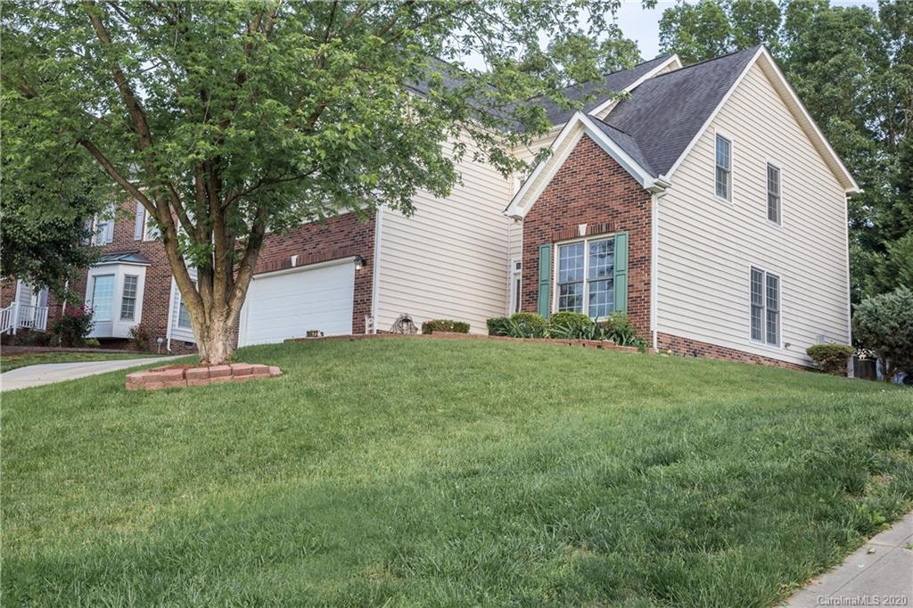 10622 Hellebore Road Charlotte, NC 28213 - Photo 3 of 37 Gallery Image 3