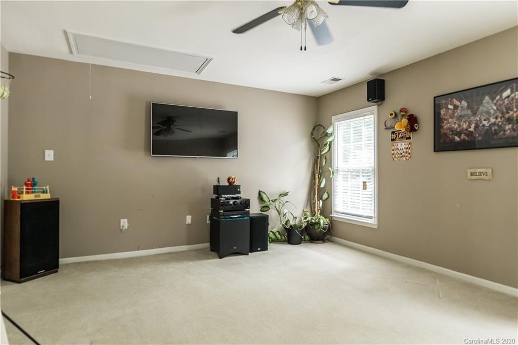 10622 Hellebore Road Charlotte, NC 28213 - Photo 21 of 37 Gallery Image 21