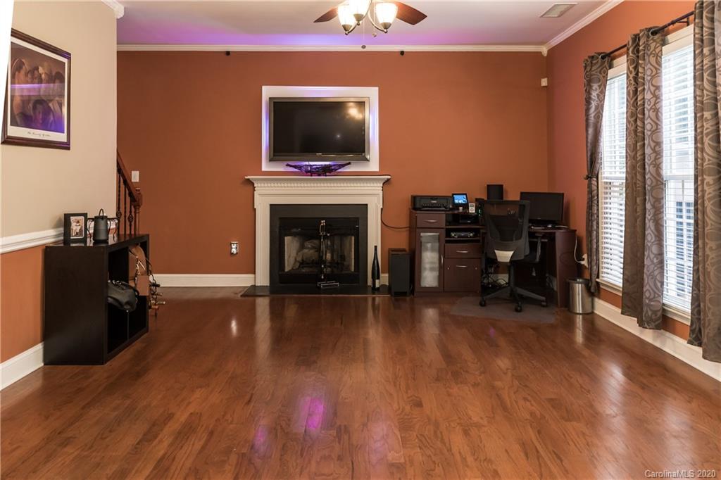 10622 Hellebore Road Charlotte, NC 28213 - Photo 9 of 37 Gallery Image 9