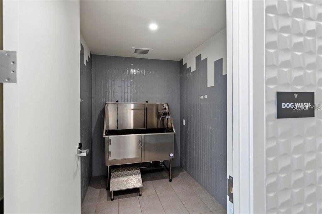111 Golden Gate Point, Unit 802PH Sarasota, FL 34236 - Photo 56 of 68